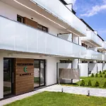 Luxo 04 Apartmán *